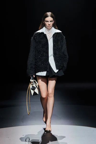 Look 56